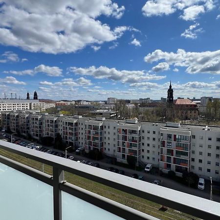 Apartment Mit Penthouse Charakter In Drezda Kültér fotó